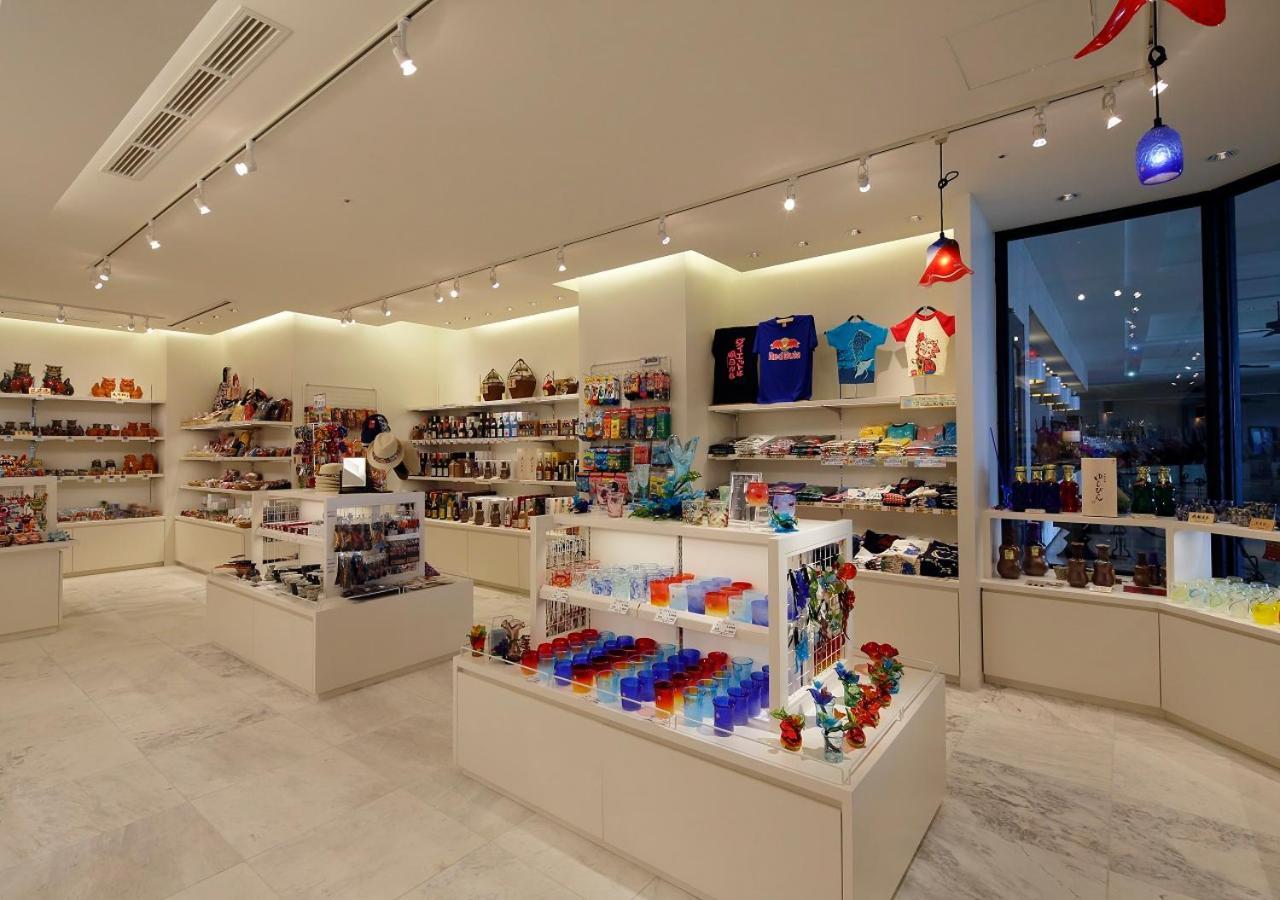 Hotel Monterey Okinawa Spa & Resort Онна Екстериор снимка The Museum Store